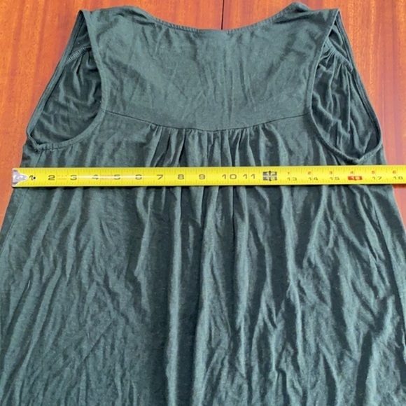 Flowy Tank Top - Like New! - Picture 10 of 11